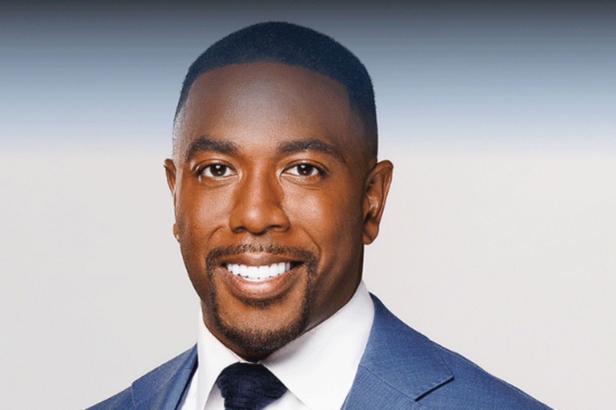 cbs-news-anchor-chauncy-glover-dies-suddenly-at-39