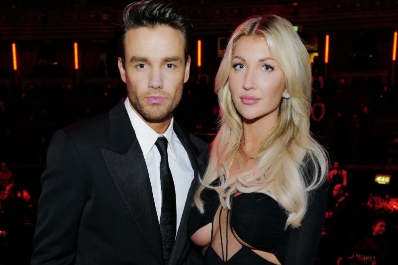 liam-paynes-girlfriend-breaks-silence-on-controversial-footage-of-singer-being-carried-through-hotel-lobby