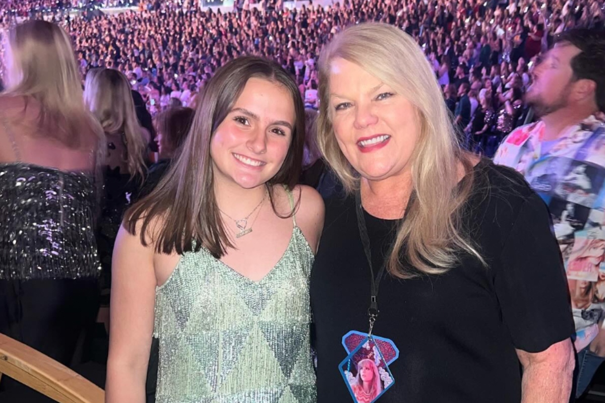 Taylor Swift's Mom Shares Touching Moment With Teen Taylor Swift's Mom Shares Touching Moment With Teen