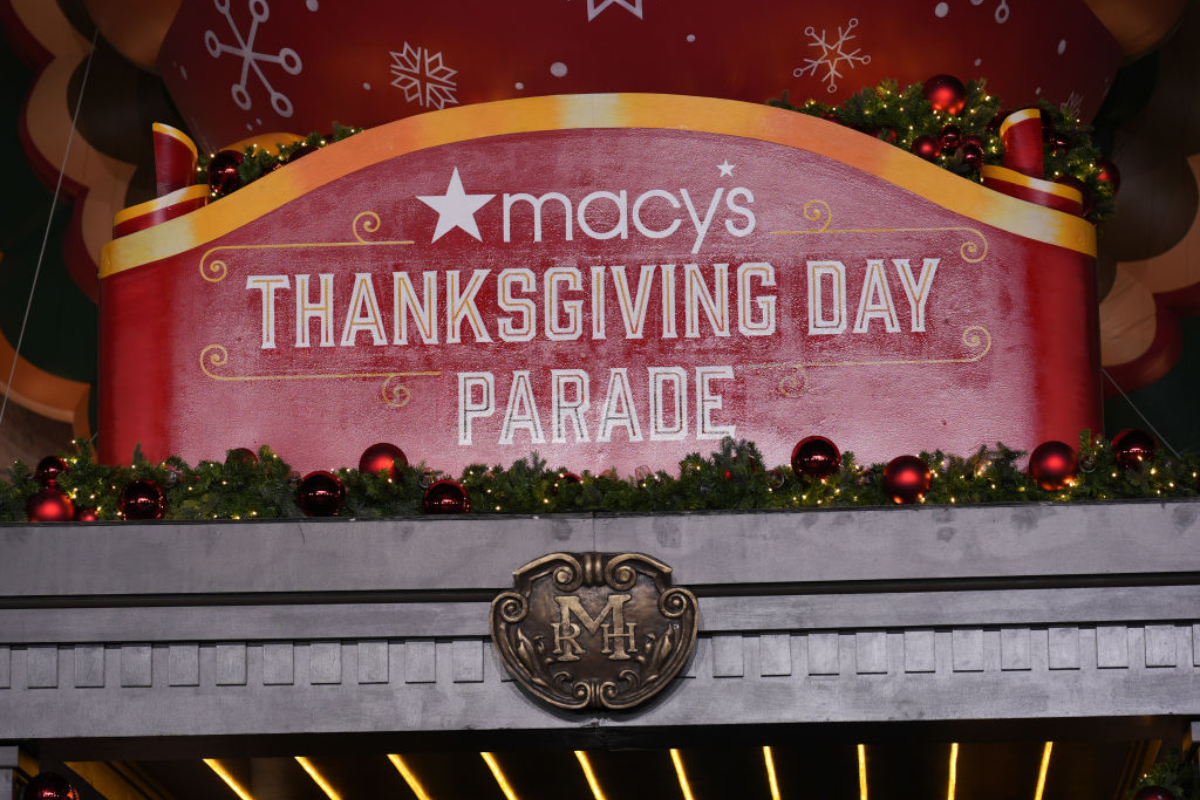 viewers-are-mad-about-the-lip-synching-during-the-macys-thanksgiving-day-parade-again-this-year