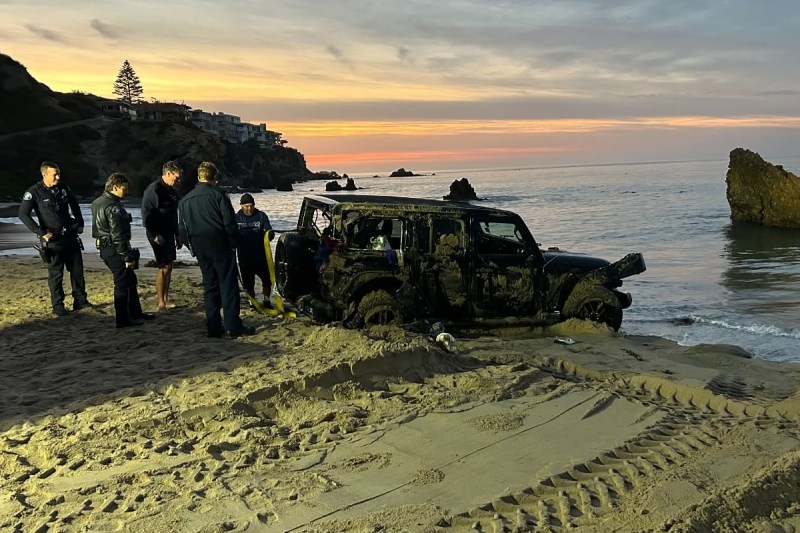 man-rescued-after-his-vehicle-becomes-fully-submerged-on-california-beach