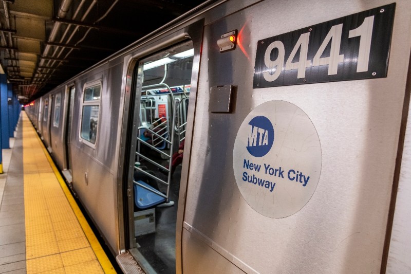 woman-dies-after-engulfed-flames-new-york-city-subway