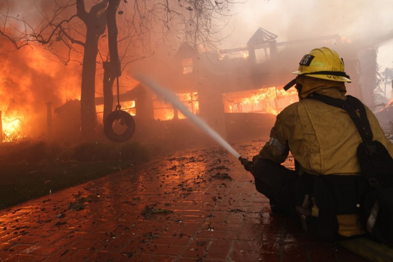 actor-sebastian-harrison-says-he-hid-behind-a-boulder-as-he-watched-his-los-angeles-home-burn