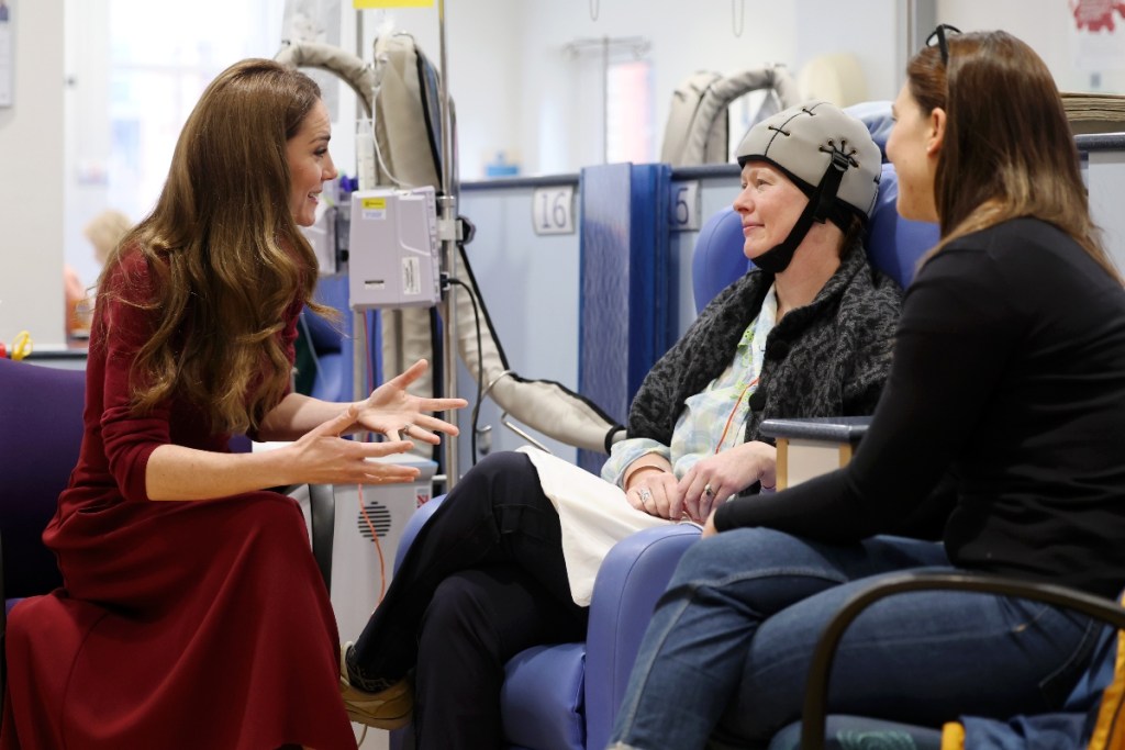 kate-middleton-surprises-cancer-patients-at-the-same-hospital-where-she-was-treated