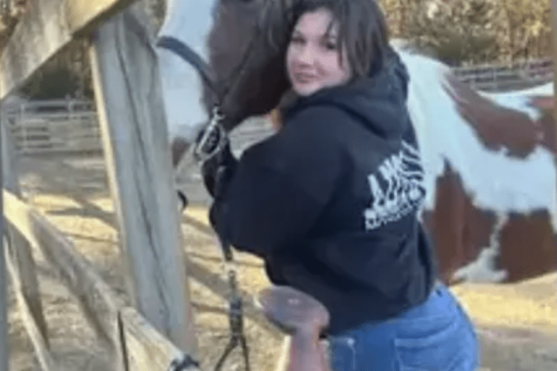 missing-teenagers-dad-finds-her-alive-on-a-boat-after-26-days-of-hell