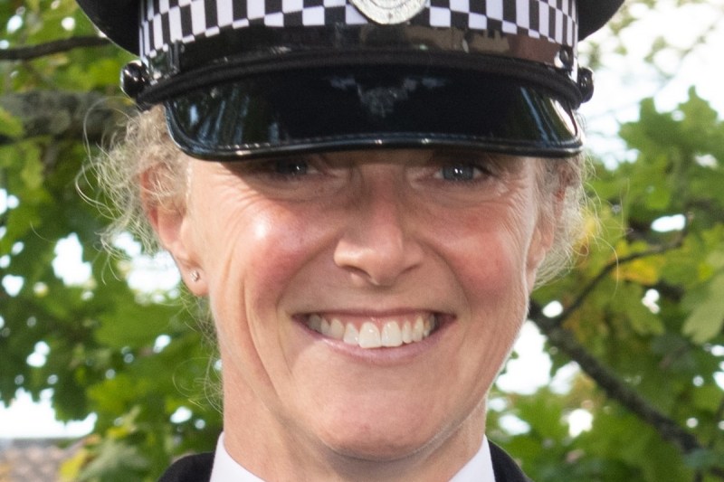 off-duty-cop-fatally-struck-by-truck-while-helping-crash-victim-on-highway