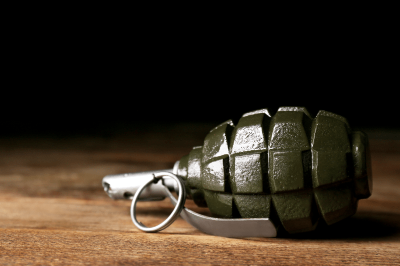assailant-throws-grenade-into-packed-bar-injuring-12-people