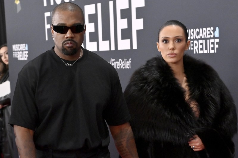 bianca-censoris-grammys-display-sparks-calls-for-her-arrest