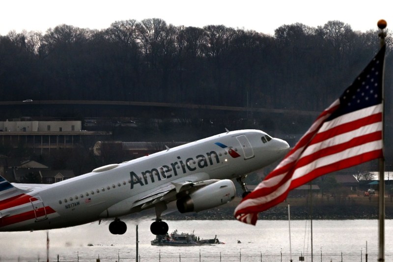 black-hawk-pilots-involved-in-dc-crash-identified