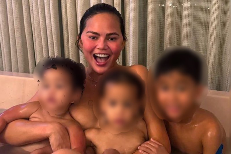 chrissy-teigen-responds-after-backlash-to-bathing-photo-with-her-sons