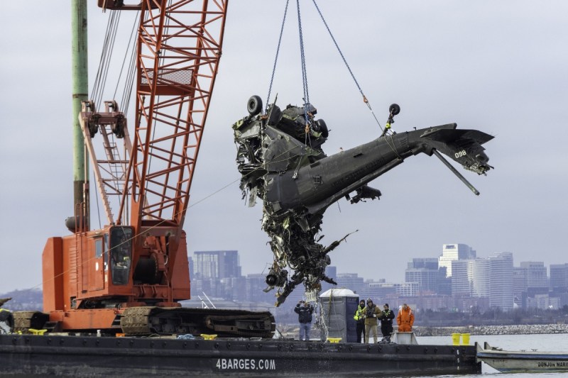 family-of-dc-plane-crash-victim-files-250-million-lawsuit-against-faa-and-army