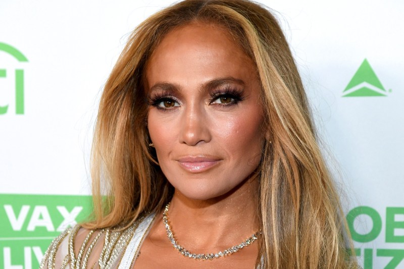 jennifer-lopez-mourns-death-of-friend-in-heartfelt-message