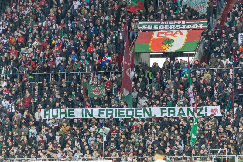 2-soccer-fans-seriously-injured-after-falling-out-of-stand