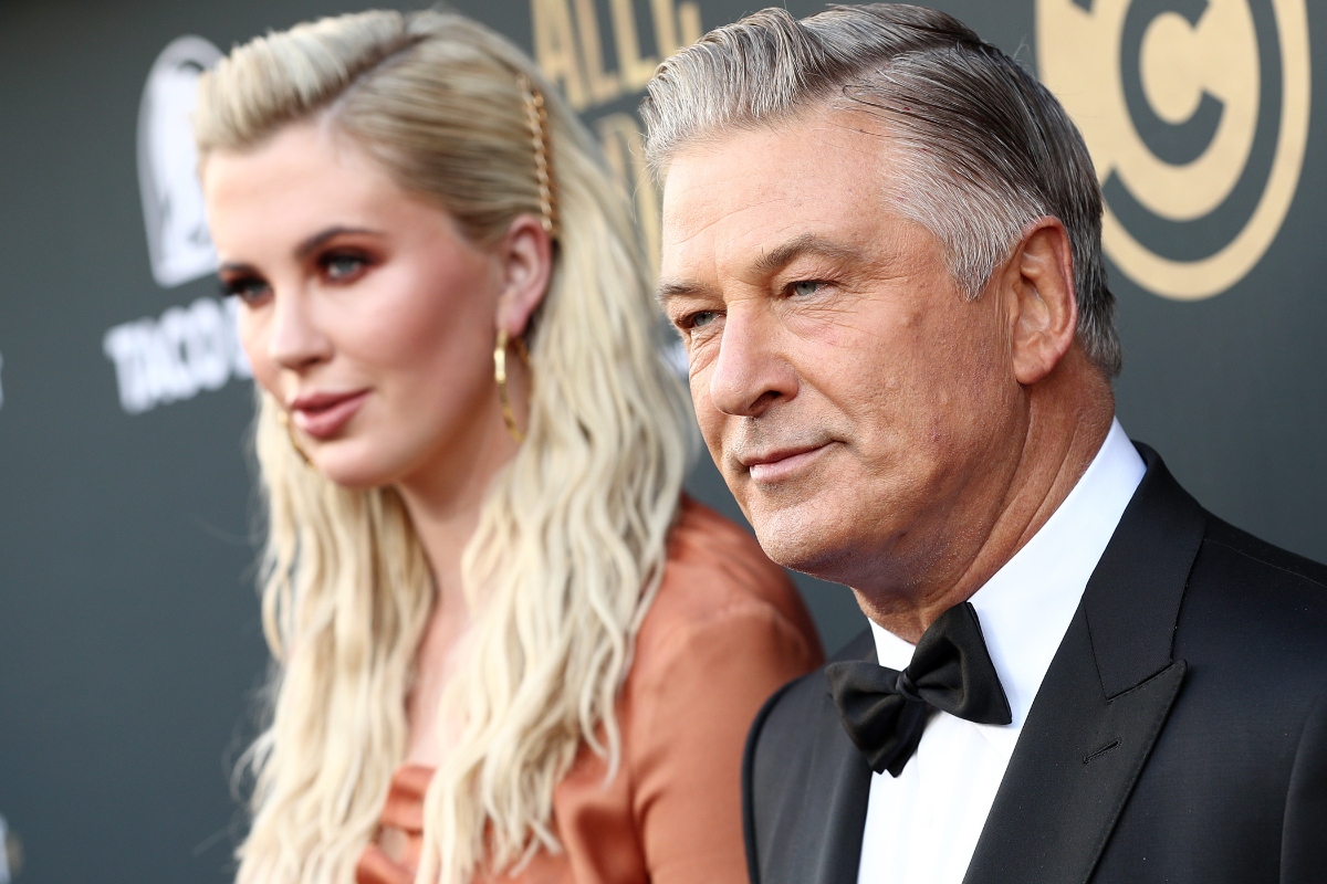 alec-baldwin-says-his-divorce-from-kim-basinger-negatively-impacted-his-relationship-with-daughter-ireland