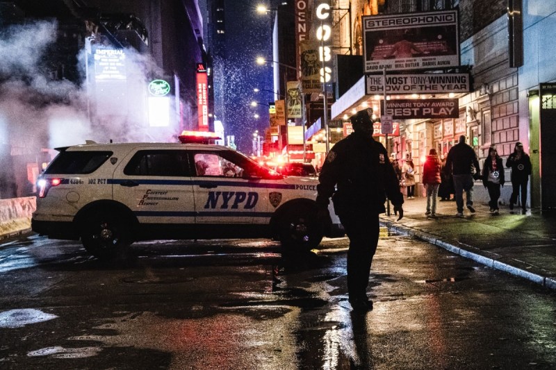 attacker-sets-man-on-fire-in-times-square