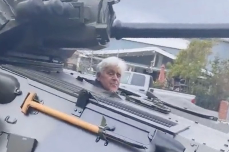 jay-leno-takes-tank-for-a-spin-on-city-street-in-wild-video