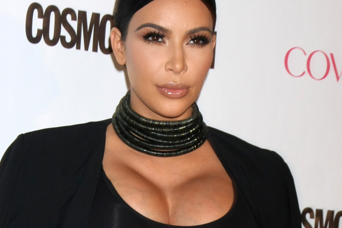 kim-kardashian-stuns-in-the-sand-for-new-skims-campaign
