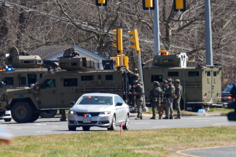 man-waves-gun-at-cia-headquarters-large-police-response-on-scene