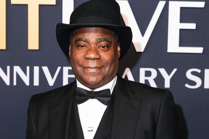 tracy-morgan-becomes-seriously-sick-during-nba-game-sparking-major-concerns