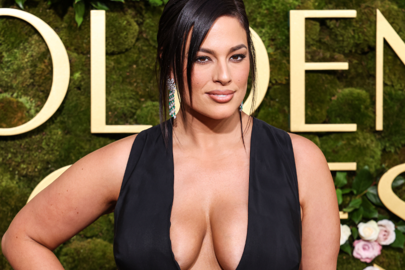 ashley-graham-rocks-yellow-two-piece-as-she-enjoys-south-beach-vacation