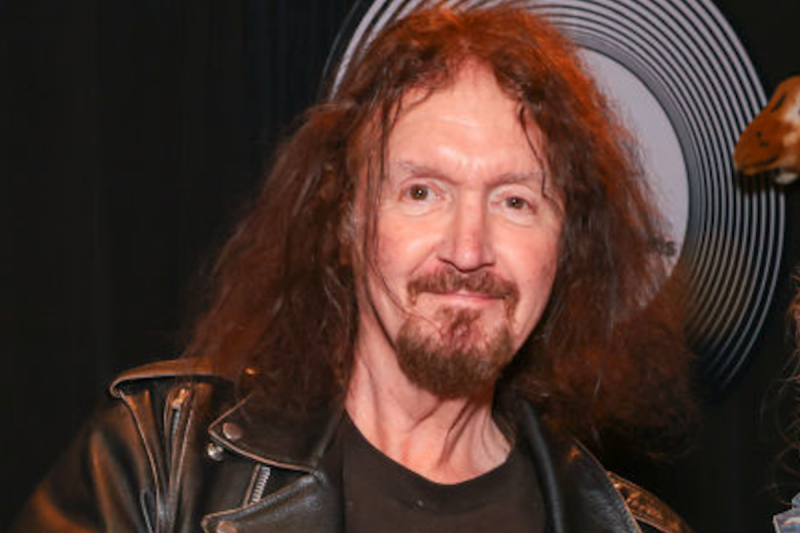 classic-rock-metal-legend-dead-at-73-judas-priest-mourn-death-of-first-class-bandmate-les-binks