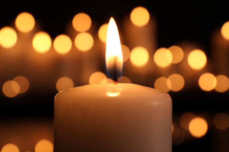 Douglas leaves behind his wife, four sons, and their families.