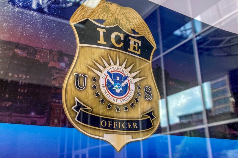 man-charged-for-impersonating-ice-officer