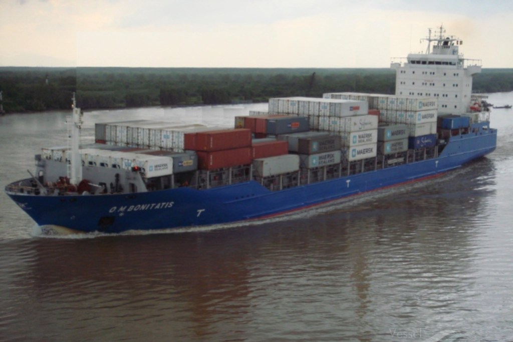 massive-explosion-occurs-on-ship-with-19-crew-members-aboard