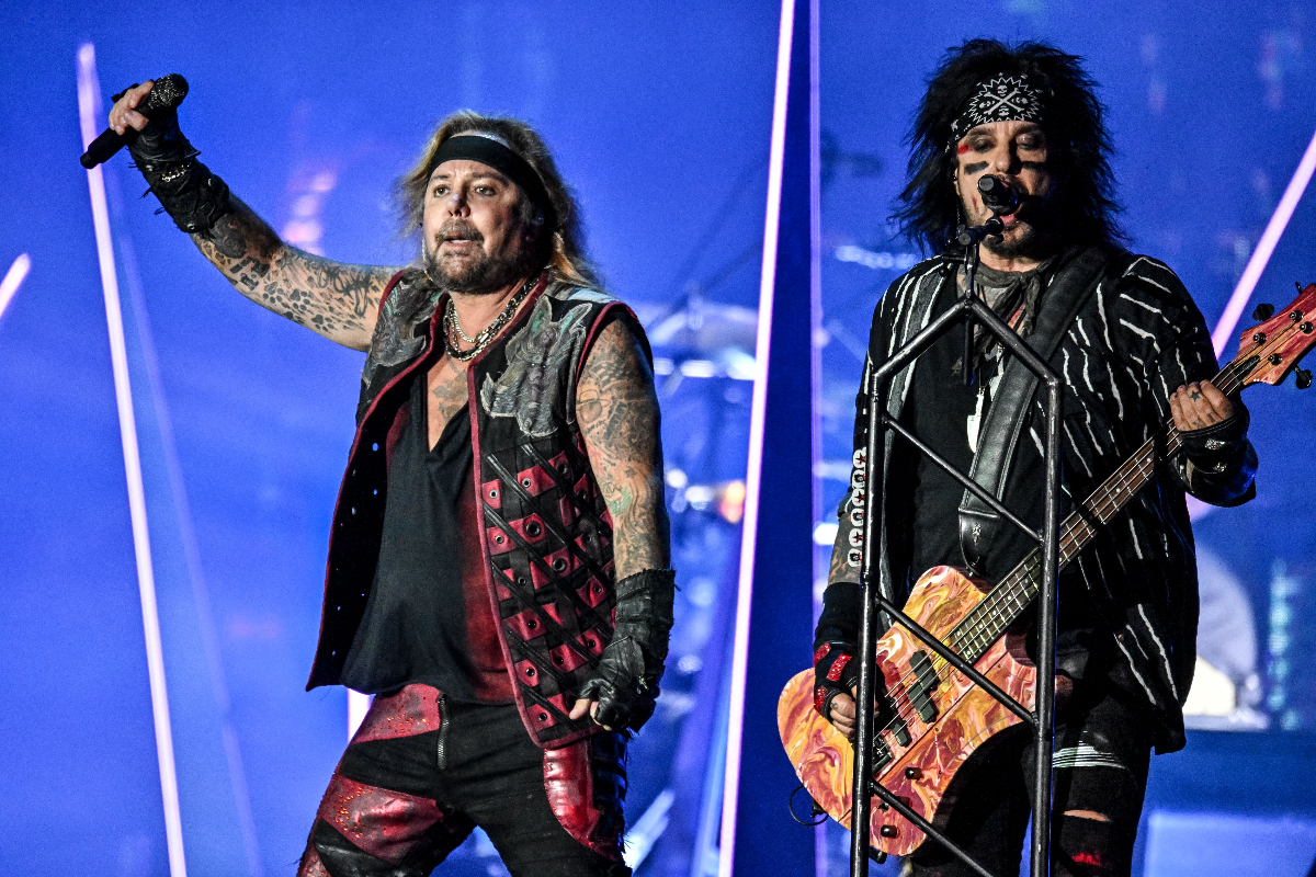 motley-crue-cancels-major-music-festival-appearance