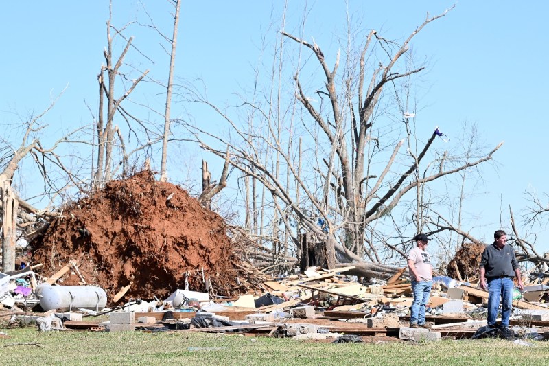 multiple-fatalities-reported-as-tornadoes-rip-through-south-and-midwest
