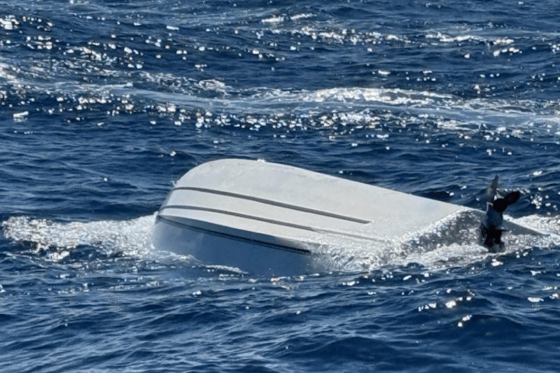 one-dead-five-missing-after-florida-boat-capsizes
