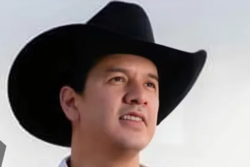 popular-radio-host-dies-in-car-accident-fundraiser-launched-for-el-potrillos-family