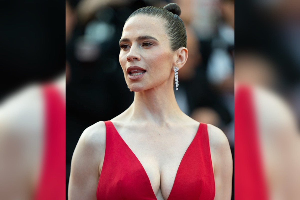 hayley atwell red dress Hayley Atwell Wore Del Core To The 'Mission: Impossible Dead Reckoning Part One' Sydney Photocall