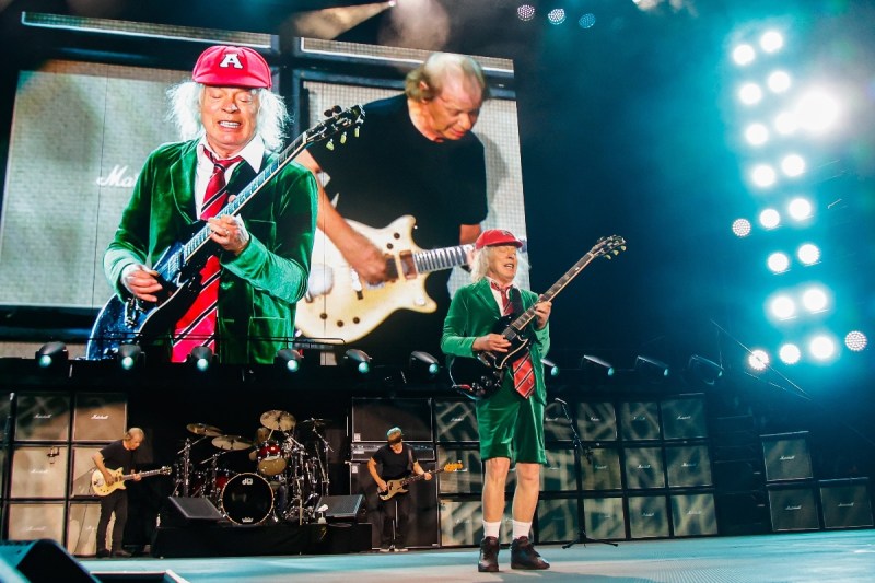 ac-dc-postpones-stadium-concert