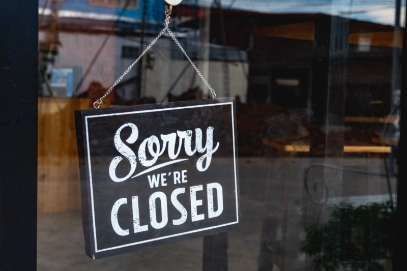 beloved-restaurant-chain-suddenly-closes-down-15-locations