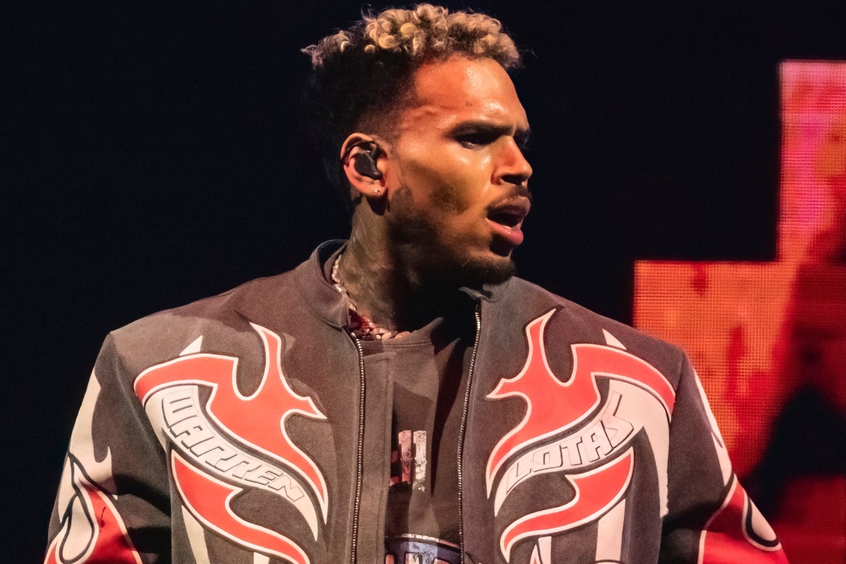 chris-brown-arrested-in-the-uk-for-alleged-bottle-throwing-incident