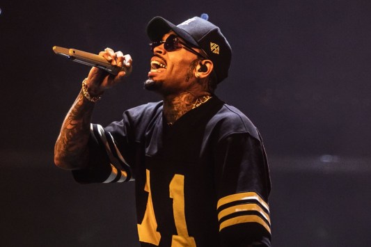 chris-brown-breaks-silence-following-uk-arrest