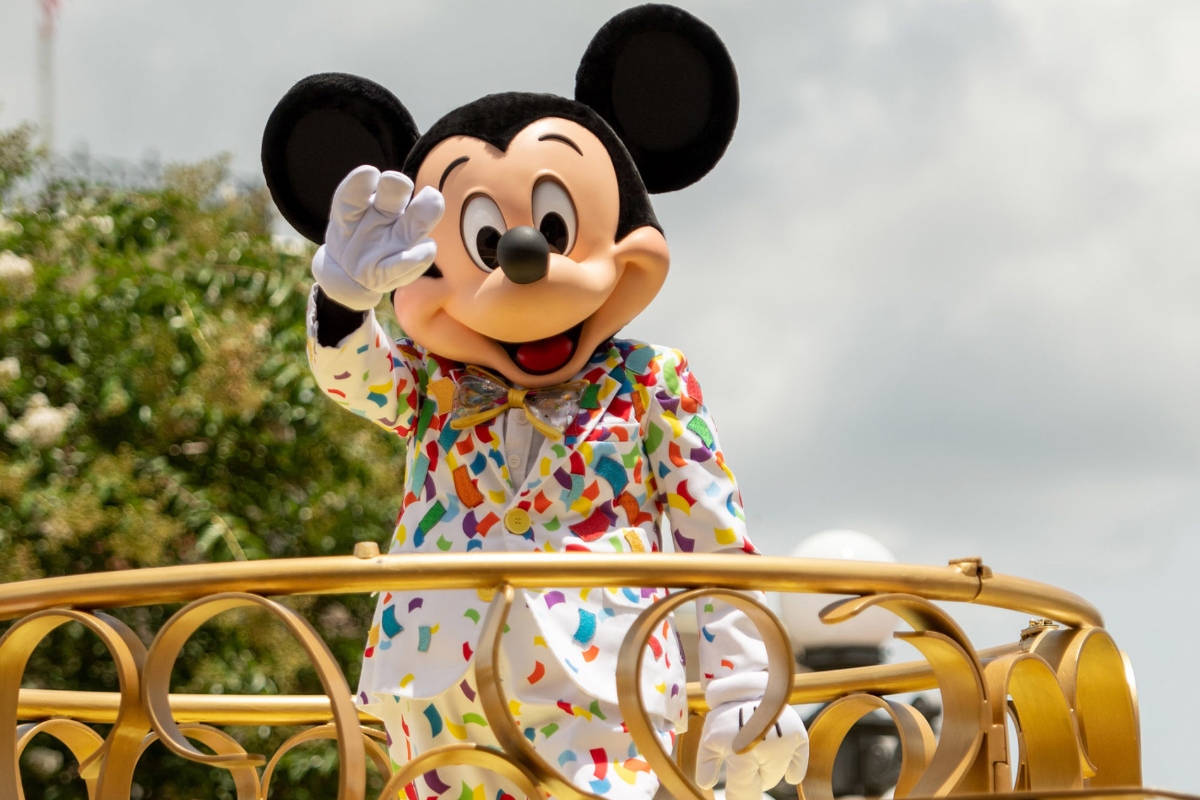 disney-announces-new-international-theme-park-and-resort