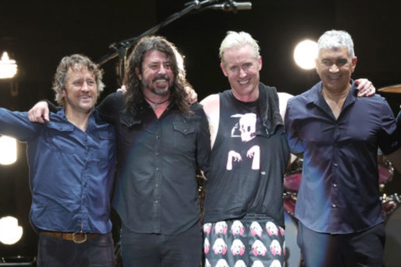 foo-fighters-just-fired-one-of-their-members-no-reason-was-given