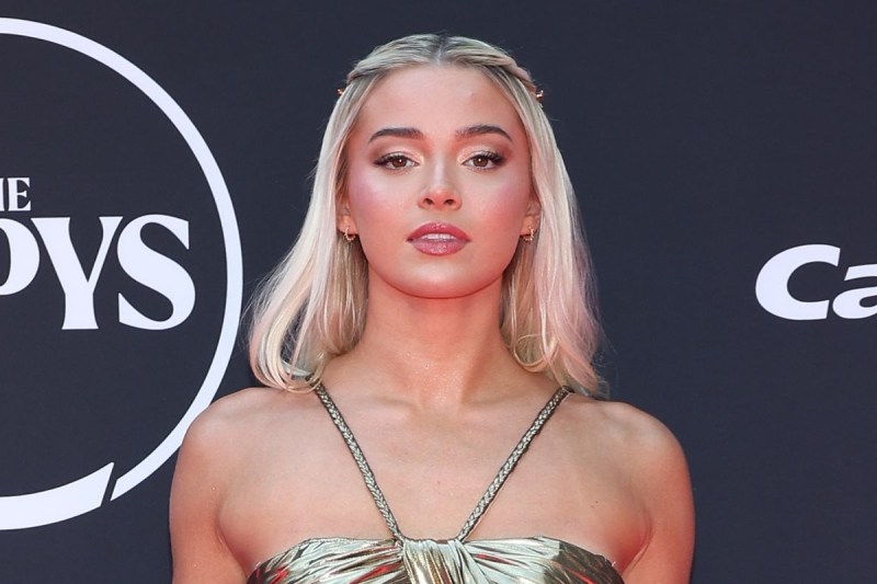 livvy-dunne-wears-tiny-two-piece-on-beach-for-sports-illustrated-cover