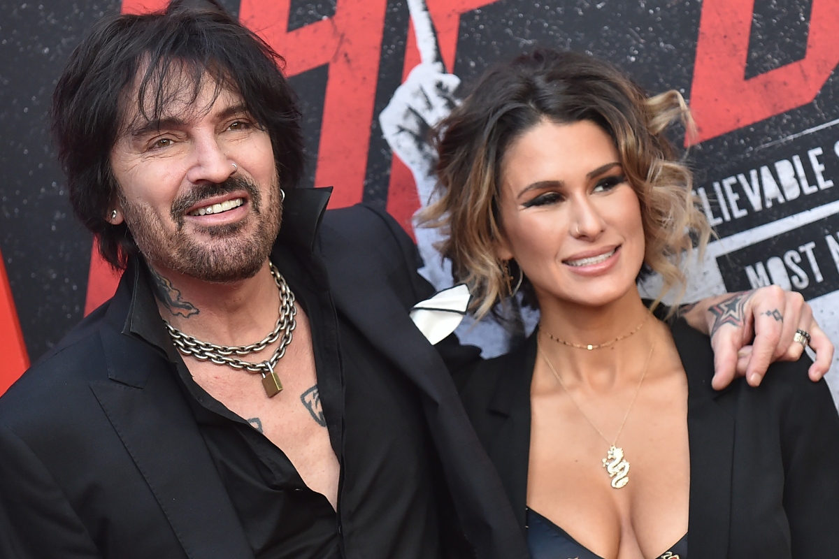 motley-crues-tommy-lee-separates-from-comedian-wife-report-says