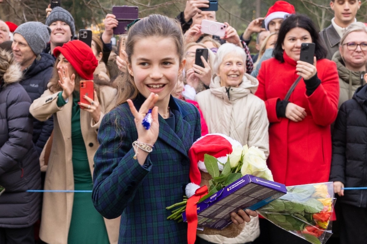 princess-charlotte-celebrates-10th-birthday-with-a-sweet-photo-by-kate-middleton