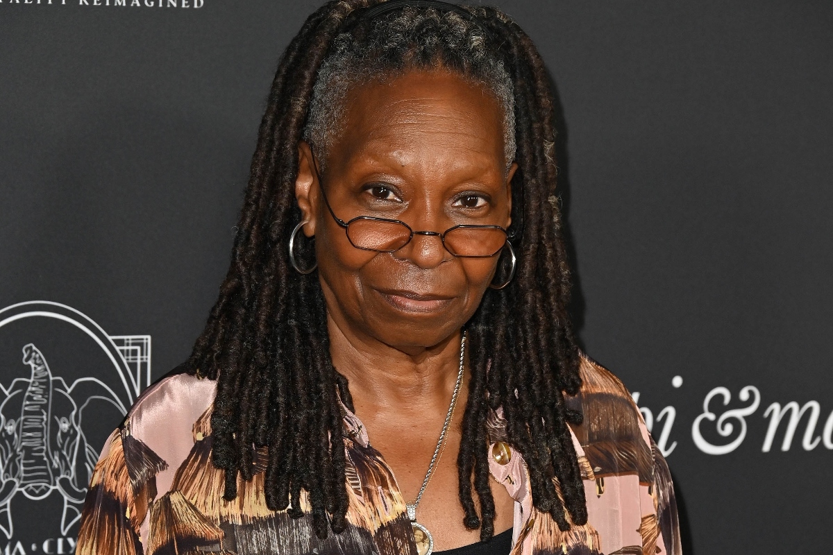 whoopi-goldberg-experiences-paranormal-incident-during-the-view-broadcast