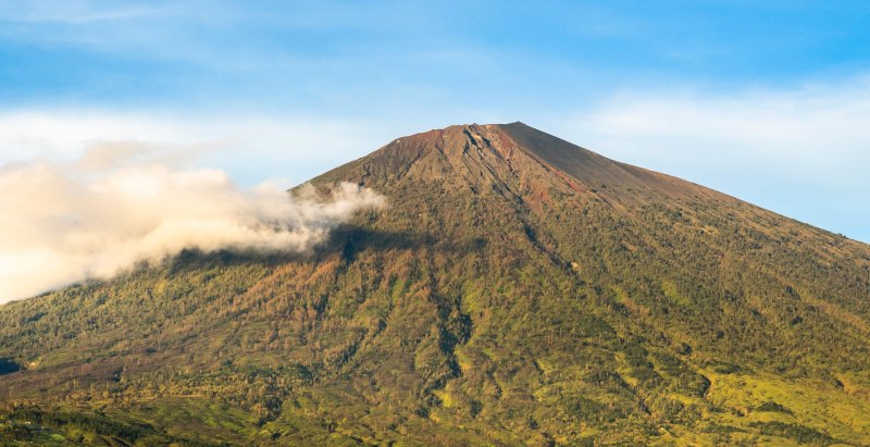 Body Of 26-Year-Old Hiker Found After Being Trapped In Volcano For 4 Days