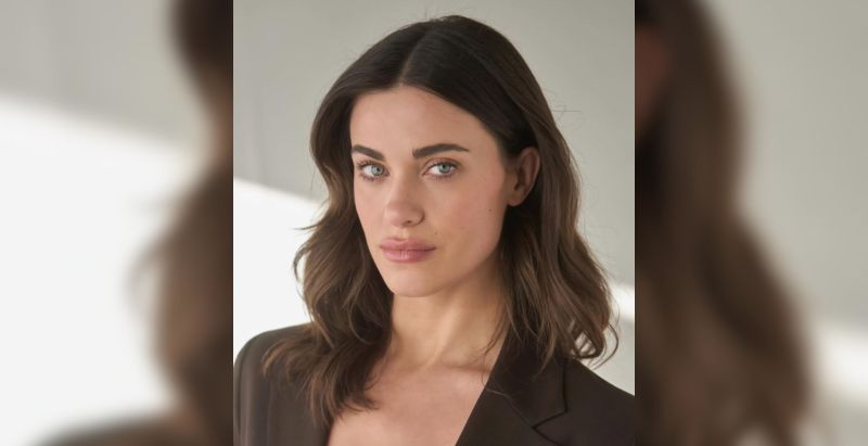 ‘Bridgerton’ Actress Fights Off Coffee Shop Thief While Accomplice Threatens To Stab Her