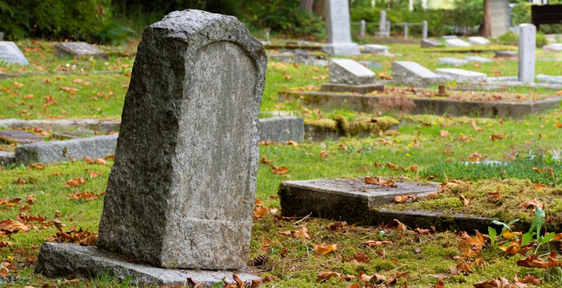 Cemetery Accused Of Putting Headstone For Loved One At The Wrong Spot