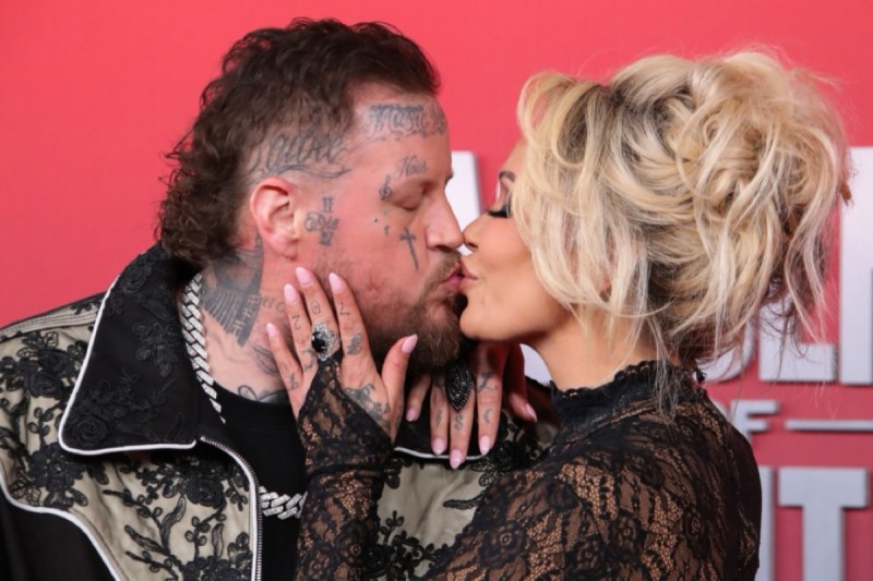 jelly-roll-and-bunnie-xo-mark-huge-win-in-ivf-process