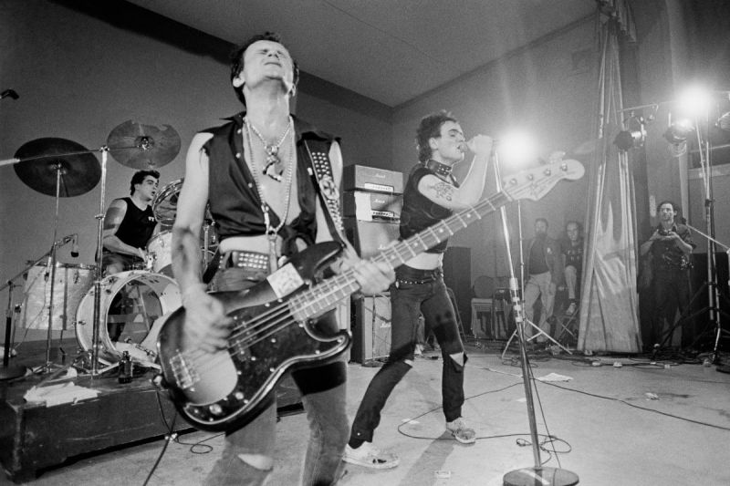 punk-rock-singer-dies-after-years-of-health-issues-steve-leckie-was-67