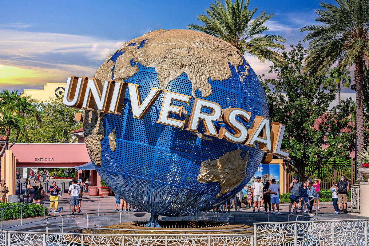 universal-studios-announce-year-round-horror-experiences-in-chicago