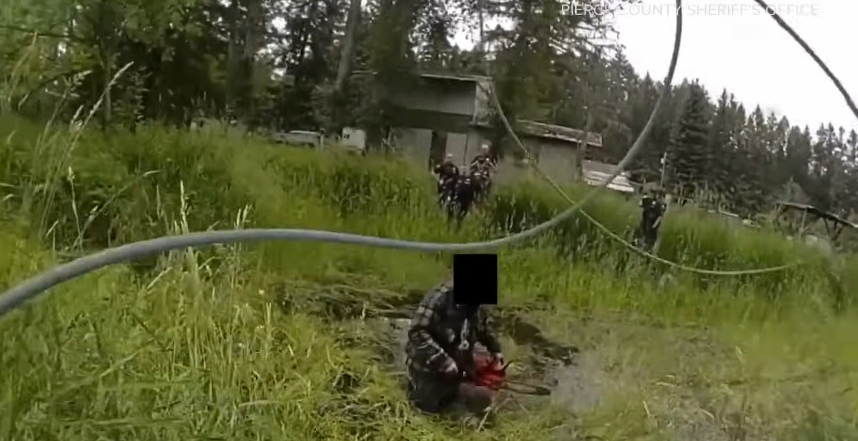 Washington Deputy Lassos A Chainsaw Wielding Suspect In Tense Encounter